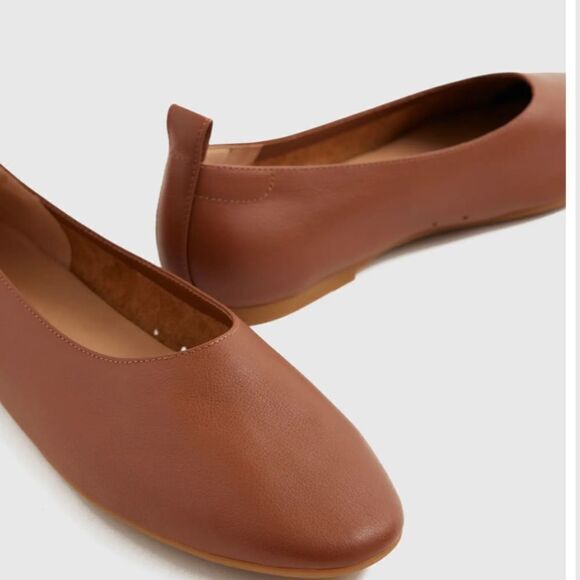 NWOT Everlane Tan and Brown Flats for Effortless Style - Picture 5 of 7